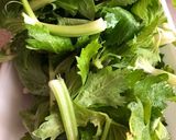 ご飯のお供に セロリの葉のきんぴら作り方1写真