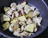 簡単！鶏むね肉とさつまいもの甘酢炒め作り方4写真