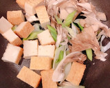 厚揚げ豆腐と舞茸のサッパリ炒め作り方2写真