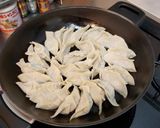 迫力満点！にんにくなしの羽パリパリ餃子作り方4写真