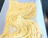 パプリカペーストで作る海老の冷製パスタ作り方2写真