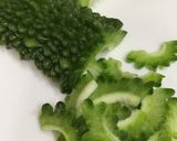 生だからビタミンたっぷり!ゴーヤサラダ作り方1写真