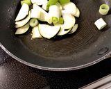 簡単♪ナスと長ネギの味噌汁♪作り方2写真