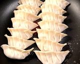 簡単すぎっ！美味しい餃子の焼き方作り方1写真