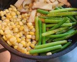 エリンギとコーンのにんにく風味のパスタ作り方1写真