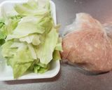 鶏団子とキャベツのおかずキムチスープ作り方1写真