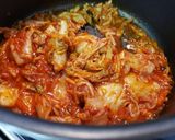 鶏団子とキャベツのおかずキムチスープ作り方2写真