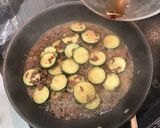 ズッキーニとカリカリひき肉のカレー炒め作り方5写真