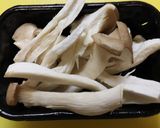 夕食弁当♪塩麹豚肉エリンギ蓮根の炒め煮作り方3写真
