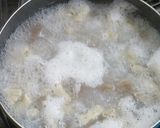 ニンニクと生姜入り根菜たっぷりモツ煮込み作り方3写真
