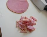 ハムと人参とクルミのおかずチーズマフィン作り方1写真