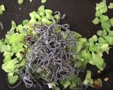 簡単おつまみ♩大根の葉の塩昆布炒め作り方8写真