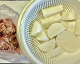 豚かたまり肉と大根の煮込み作り方1写真