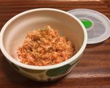 鮭フレーク&チーズ☆餃子の皮で半月焼き作り方1写真