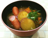 簡単♡さつまいもとウインナーの味噌汁♡作り方2写真