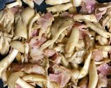 旨味たっぷりキノコとベーコンのクリーム煮作り方3写真