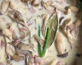 旨味たっぷりキノコとベーコンのクリーム煮作り方4写真
