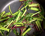つるむらさきと油揚げの炒め物☆鰹節かけ作り方6写真