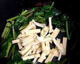 つるむらさきと油揚げの炒め物☆鰹節かけ作り方8写真