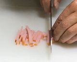 チャチャっと一品♡白菜のピリ辛桃屋サラダ作り方2写真