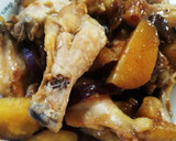 簡単に♪鶏手羽元とさつまいもの煮込み作り方3写真