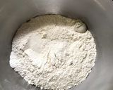 手捏ねで柔らか食パン！生クリーム蜂蜜入り作り方1写真