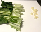 簡単　小松菜とにんにくの中華炒め作り方1写真