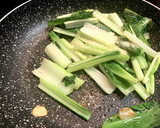 簡単　小松菜とにんにくの中華炒め作り方5写真