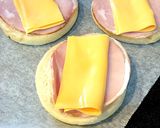 簡単^_^マフィンでハムチーズトースト作り方1写真