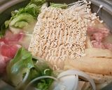 サッポロ一番塩でガチ鍋！作り方5写真