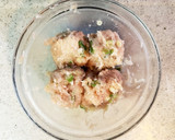 お弁当にも！チーズ入り鶏つくね作り方1写真