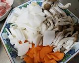 秋の豚汁しめじと生姜作り方1写真