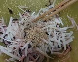 余りもので【大根とハムの塩昆布サラダ】作り方5写真