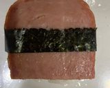 ミニオン　スパムおにぎり作り方4写真