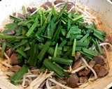 砂ズリ無限ニラもやし炒め 大量 大皿料理作り方7写真