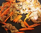 豚肉とピーマンと人参のオイスター醤油炒め作り方2写真