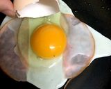 時短&簡単！パンに黄身の穴を作りましょ♪作り方5写真