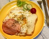 時短&簡単！パンに黄身の穴を作りましょ♪作り方11写真