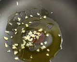 鯖缶とほうれん草のガーリックオイル炒め作り方1写真