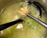 なめこと白菜の味噌汁作り方4写真
