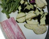 ★茄子とベーコンとピーマンの味噌炒め作り方1写真
