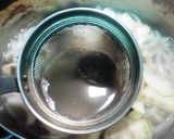 なすと玉ねぎの具だくさん味噌汁作り方2写真