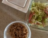 納豆と鶏そぼろのサラダご飯作り方1写真