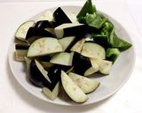 低糖質☆鶏肉と茄子のダシダマヨネーズ炒め作り方1写真
