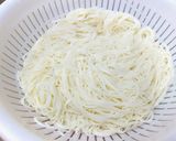 豚バラときのこの具沢山キムチ煮麺(温麺)作り方1写真