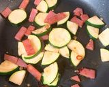 超簡単！ズッキーニのペペロンチーノ作り方4写真