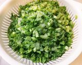 大根の葉の油炒め。皮も葉も♪作り方2写真