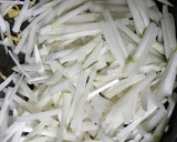 はやと瓜と油揚げの炒め物作り方7写真