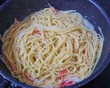 簡単なズボラ飯!カニカマのマヨ味噌パスタ作り方4写真