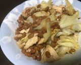 蒸し鶏とキャベツの納豆おかず作り方3写真